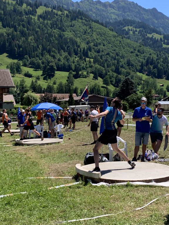 TurnfestFrutigen100.jpg 